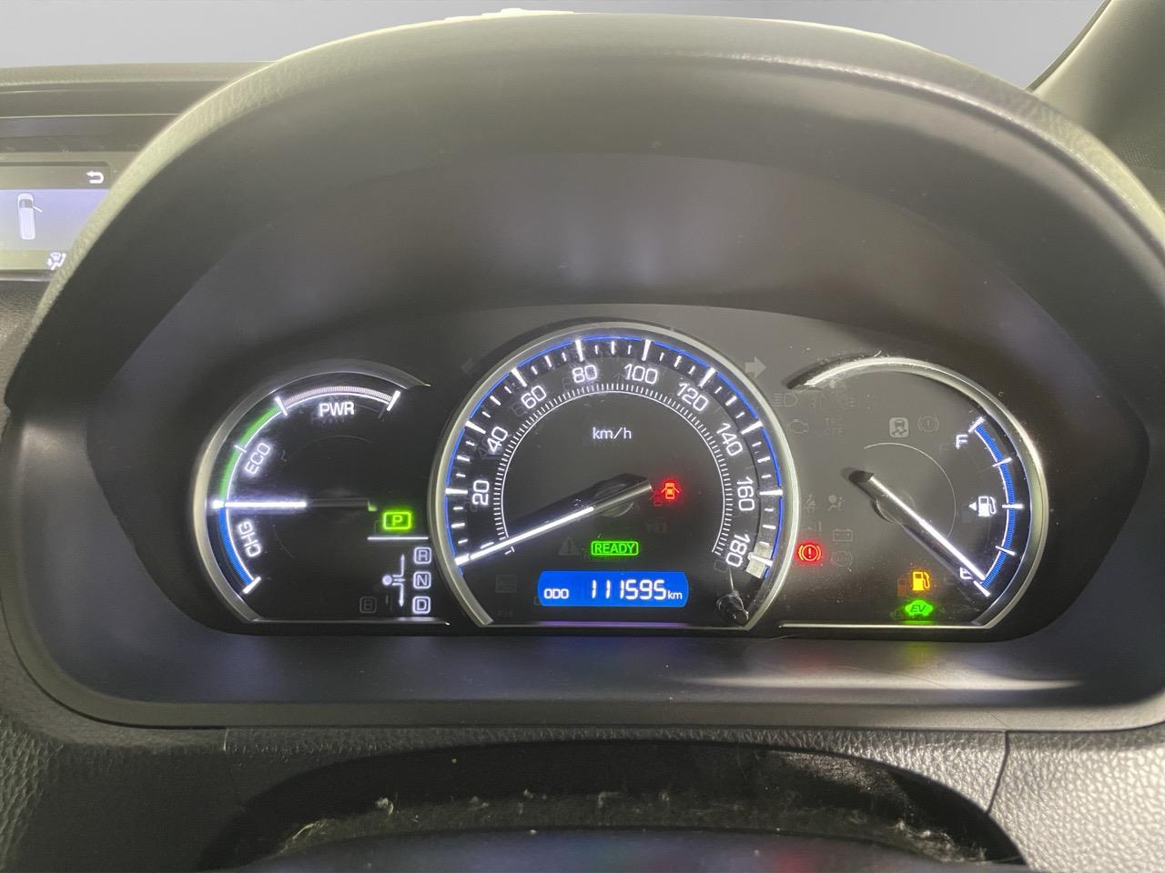 2014 Toyota Esquire Hybrid G People Mover REVERSING CAMERA + ELECTRIC SLIDING DOORS