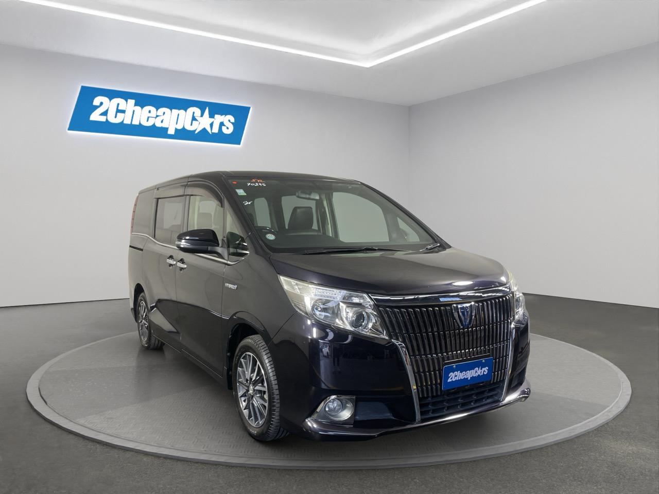 2014 Toyota Esquire Hybrid G People Mover REVERSING CAMERA + ELECTRIC SLIDING DOORS